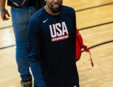 关于杜兰特连续五场比赛得分超过逆转，中国队挑战极限！的信息