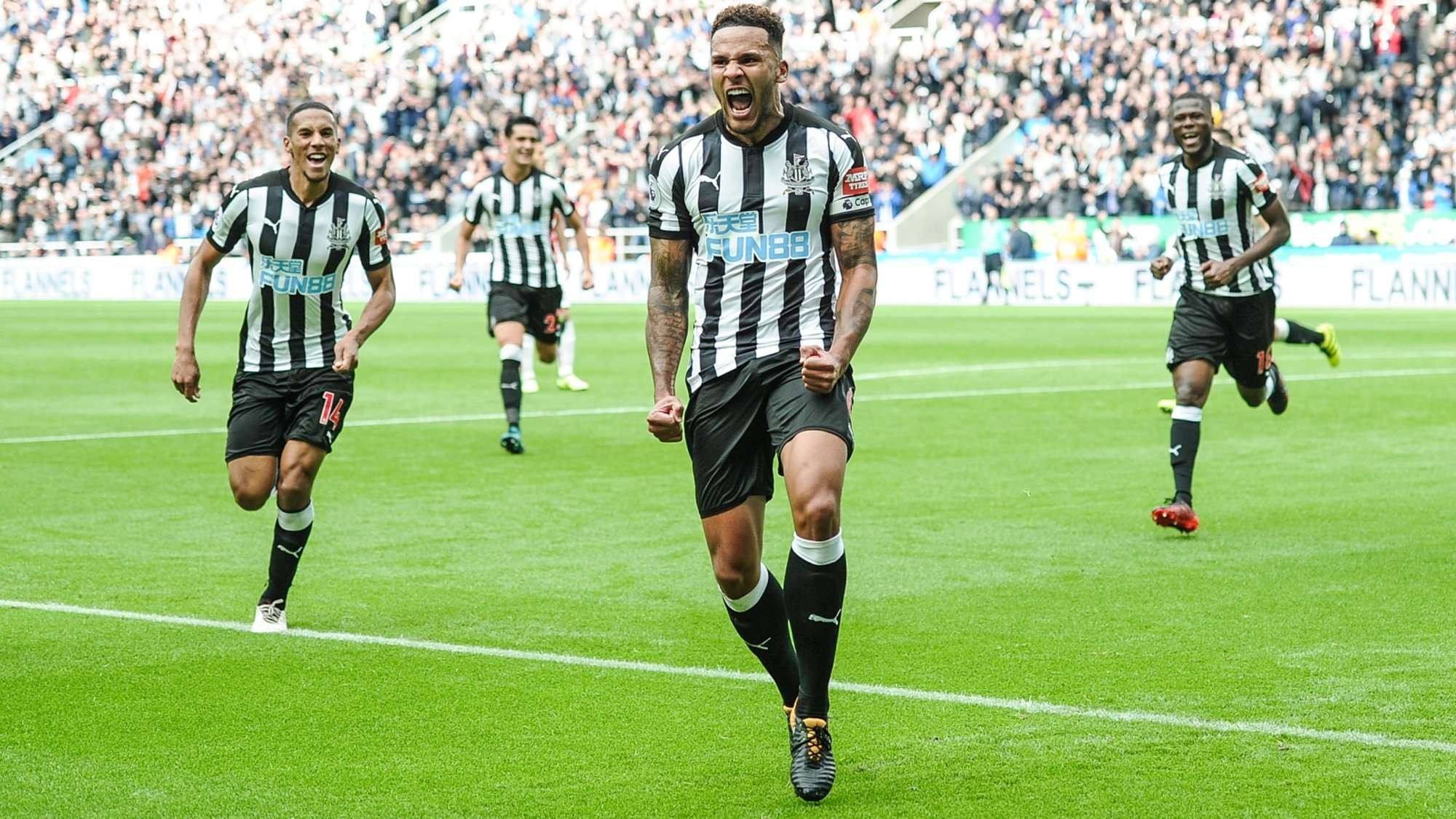 纽卡斯尔训练开放日；今晨调整名单引欢呼；欧联在即；心理建设被强调(纽卡斯尔现任主教练)